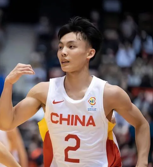 内马尔焦点对战，JackeyLove与70激战FPX分钟，出色发挥胜负难料！的简单介绍