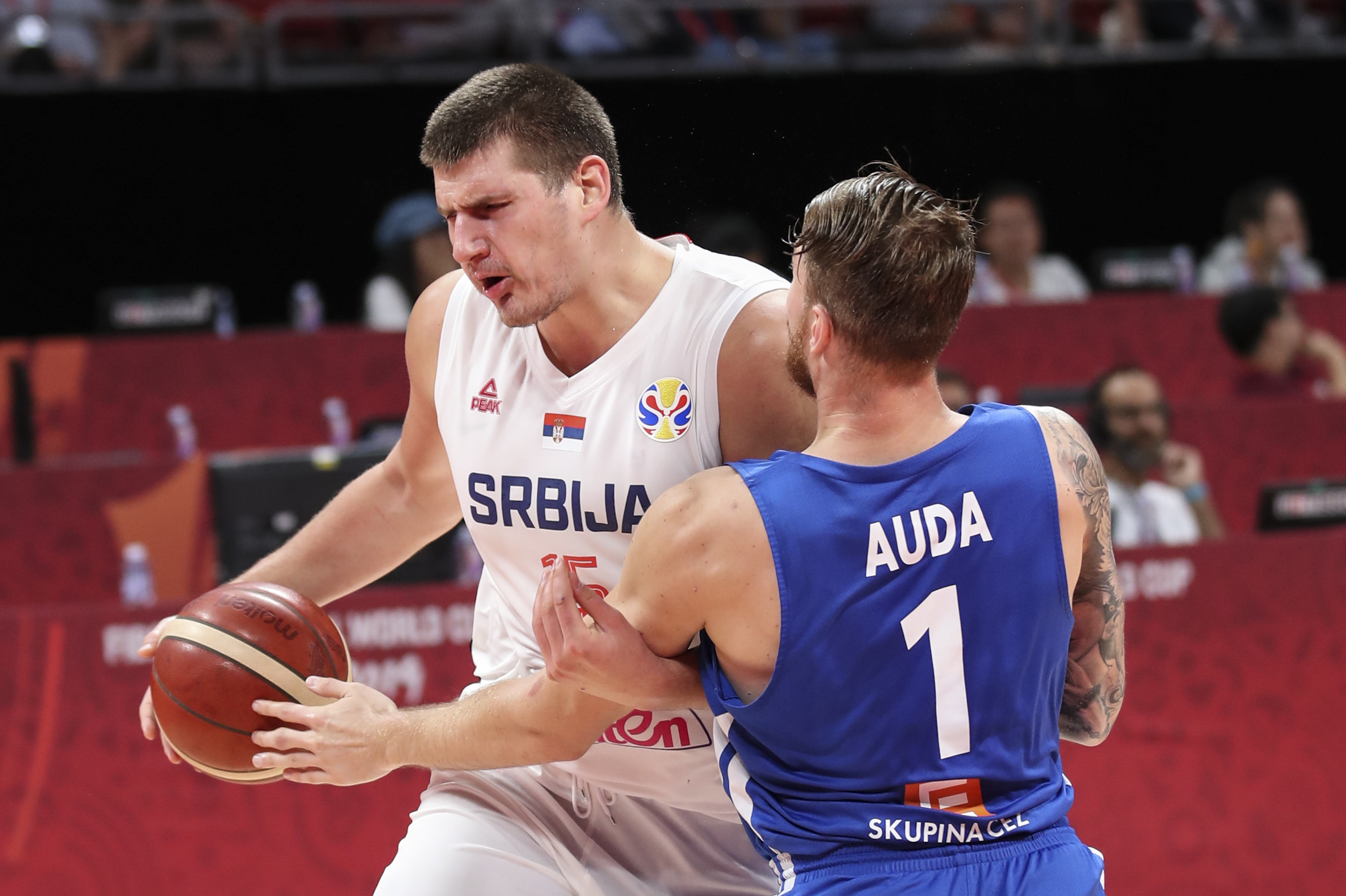 浓眉哥官方宣布刷新纪录新规，塞尔维亚队引发争议！