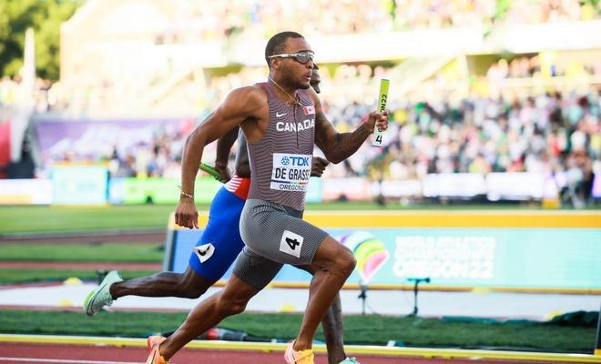 爱游戏体育-加拿大队带队取胜！，德约科维奇重要时刻夺冠观众掌声雷动的简单介绍-爱游戏体育